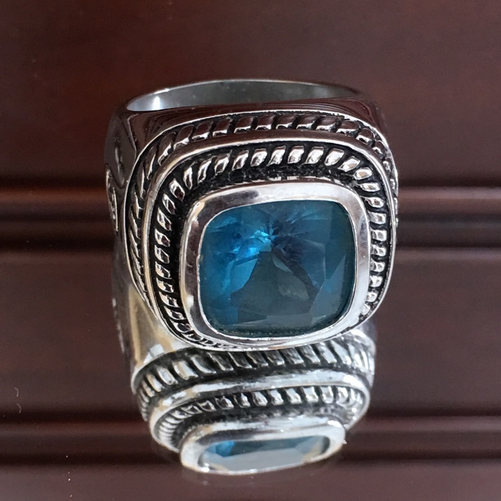 GREAT STATEMENT RING for 🎄🎄🎄 - Picture 2 of 6